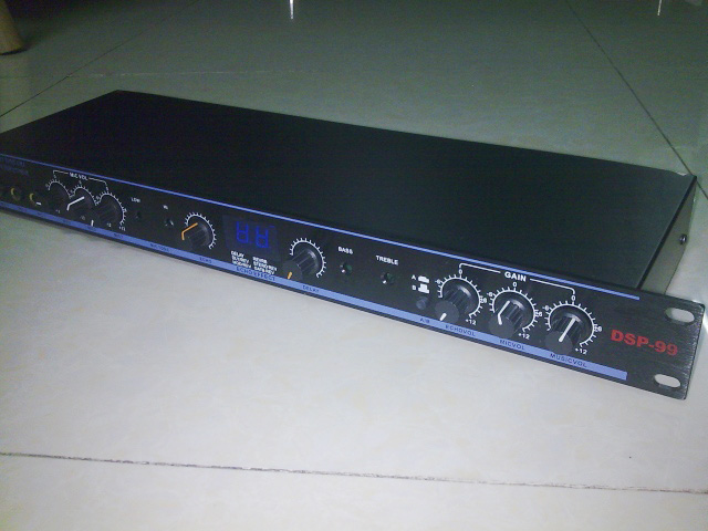 Mixer Yamaha DSP-99